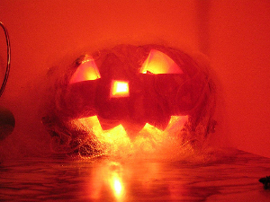 pumpkin templates how to Still looking for pumpkin templates to help decorate for Halloween? Heidi Braley of eHow has a simple how-to for your carving delight! (Photo: flickr.com)