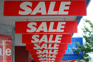 cash advance online sales This holiday season, the retail giants are battling for your business. Need a cash advance to keep up? (Photo: flickr.com)