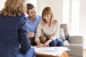 Couple Applies for Long Term Installment Loans Couple applies for personal installment loan